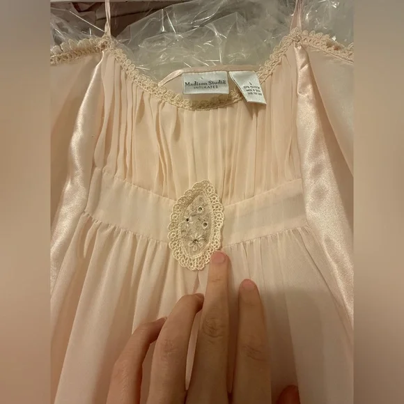 Gorgeous Vintage Madison Studio Blush Pink Slip/Nightgown - Picture 3 of 4